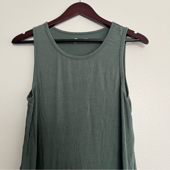 Zyia finesse athletic tank top in Olive Green Size Medium - Picture 5 of 14
